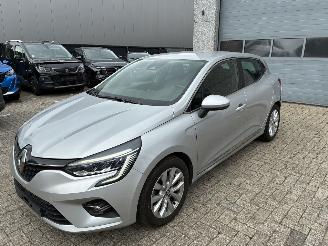 krockskadad bil auto Renault Clio RENAULT CLIO 1.5D 2020 2020/6