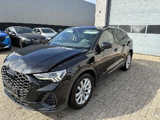 Damaged car Audi Q3 AUDI Q3 2.0D DSG 2021 2021/1