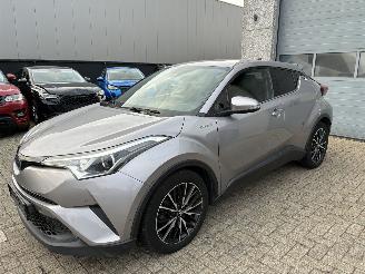 skadebil auto Toyota CH-R TOYOTA CHR HYBRID 2017 2017/8
