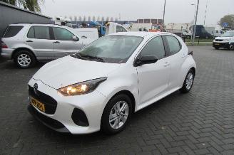 Mazda 2 Hybrid - 1.5 Centre-line picture 2