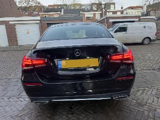 Mercedes A-klasse A180 Benzine automaat sfeerverlichting picture 9