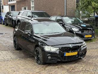 Voiture accidenté BMW 3-serie 330e M PAKKET 2016/1