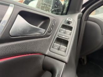 Volkswagen Golf 2.0 GTI 211 PK picture 14