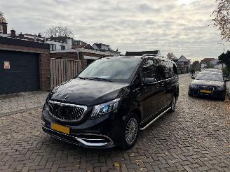 uszkodzony samochody osobowe Mercedes V-klasse V220 LANG 8 PERS 2015/1