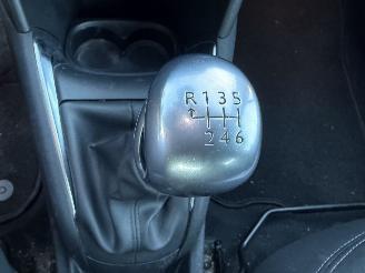 Peugeot 208 1.6 e-HDi Allure  NAP picture 17