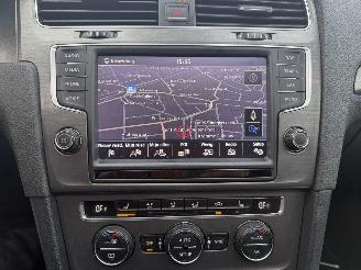 Volkswagen Golf 2.0 TDI AUTOMAAT 150 PK PANO picture 23