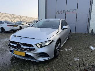 uszkodzony samochody osobowe Mercedes A-klasse A180d amg pakket 2019/1