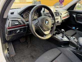 BMW 1-serie 116i AUTOMAAT picture 17