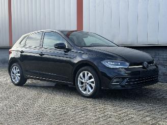 Voiture accidenté Volkswagen Polo 1.0 TSI IQ LIGHT  LED NAVI 2022/1