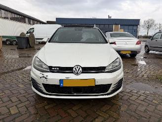 Volkswagen Golf 2.0 GTD 184 PK Sport Pano picture 3