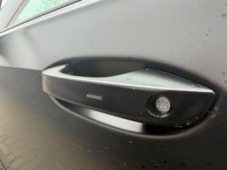 Volkswagen Golf 2.0 TSI R 4Motion picture 33