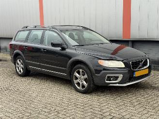 Schadeauto Volvo Xc-70 2.4 D5 AUTOMAAT 2009/1