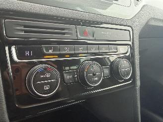 Volkswagen Golf Sportsvan 1.6 TDI AUTOMAAT EURO 6 picture 19