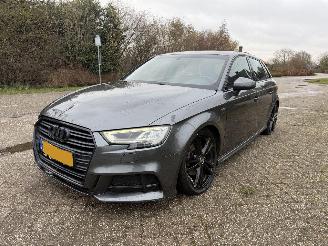 krockskadad bil auto Audi A3 1.4 TFSI S Line AUTOMAAT NAP 2017/1