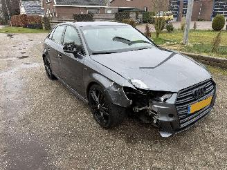Audi A3 1.4 TFSI S Line AUTOMAAT NAP picture 3