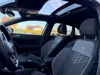 Volkswagen Taigo 1.0 TSI R Line PANO picture 14