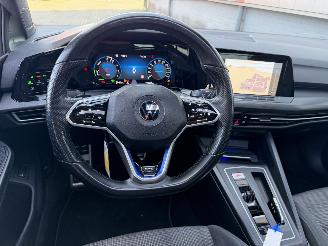 Volkswagen Golf 8 GTE PANO picture 19