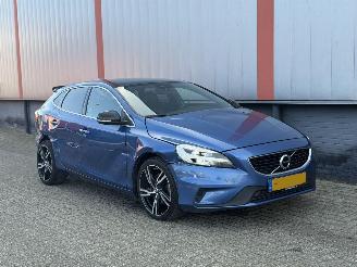 škoda osobní automobily Volvo V-40 2.0 T4 Business Sport 2017/1