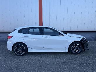 BMW 1-serie 118i M PAKKET AUTOMAAT SCHUIFDAK picture 3
