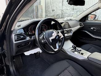 BMW 3-serie 320d x drive picture 13