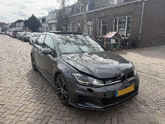 Volkswagen Golf GTD 184 PK PANO picture 4