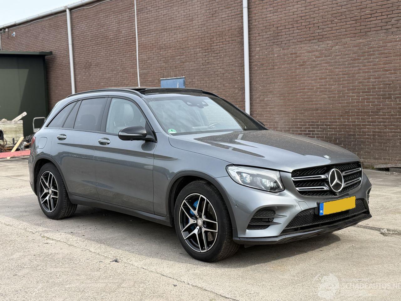 Mercedes GLC 350e 4MATIC AMG PANO