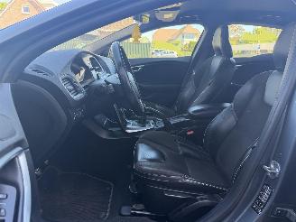 Volvo V-40 2.0 D2 R Design NAP picture 11