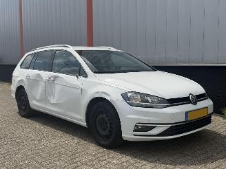 Voiture accidenté Volkswagen Golf 1.6 TDI Comfortline AUTOMAAT EURO 6 2019/1
