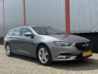 uszkodzony samochody osobowe Opel Insignia 1.6 CDTI Business Executive AUTOMAAT SPORTS TOURER 2019/1