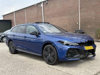 Unfallwagen Volkswagen Passat 1.5 eHybrid R LINE 2025/1