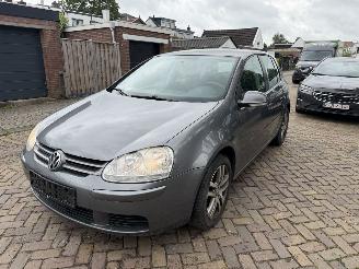 Vaurioauto  passenger cars Volkswagen Golf 1.9 TDI 2006/1