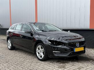 škoda osobní automobily Volvo V-60 2.0 T3 Nordic + 2017/1