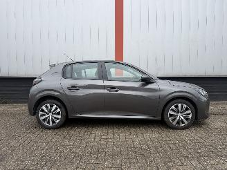 Peugeot 208 1.2. PureTech NAP picture 4