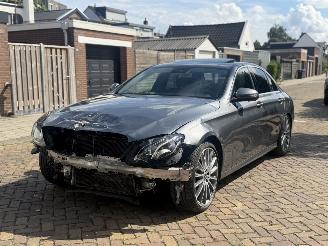 Unfallwagen Mercedes E-klasse E400 4 Matic 2017/1