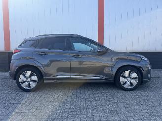 Hyundai Kona EV Premium Sky 64 kWh picture 3