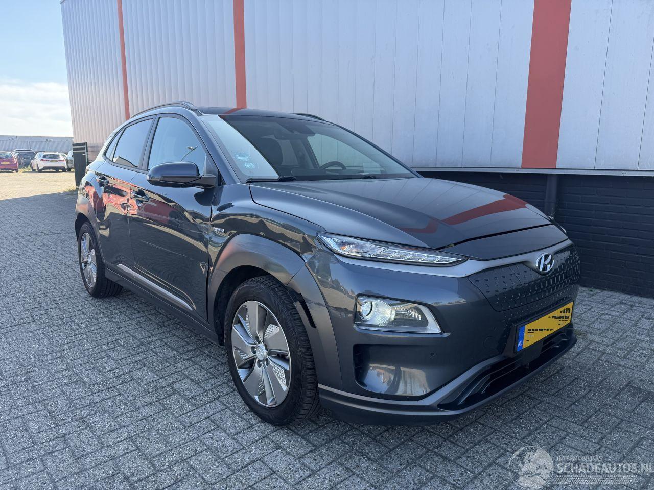 Hyundai Kona EV Premium Sky 64 kWh