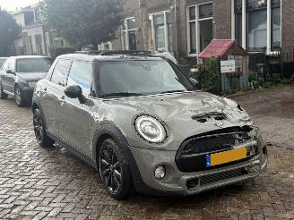 krockskadad bil auto Mini Cooper S 2.0 Cooper S Chili HARMON PANO NAP! 2018/1