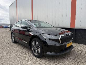 damaged passenger cars Skoda Enyaq iV 80 2022/1