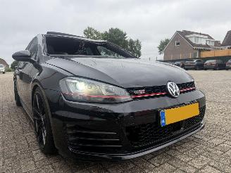Volkswagen Golf 2.0 TSI GTI PERFORMANCE picture 23