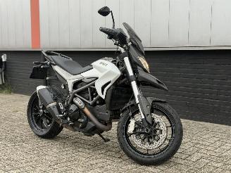 Schade motor Ducati Hypermotard 821 2014/1