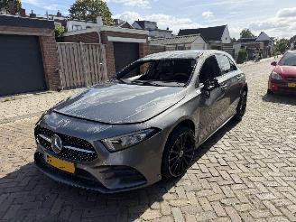Unfallwagen Mercedes A-klasse A180 AMG Pakket SFEER 2019/1