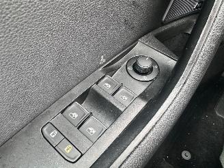 Skoda Superb 2.0 TDI / DSG / picture 16