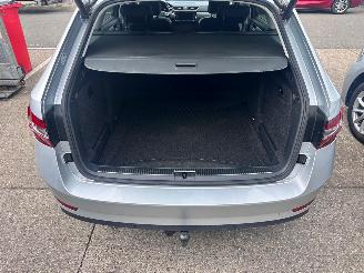 Skoda Superb 2.0 TDI / DSG / picture 21