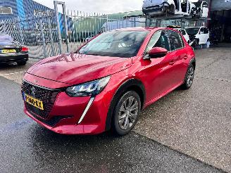 uszkodzony samochody osobowe Peugeot 208 EV ALLURE 50 KWH 2020/10