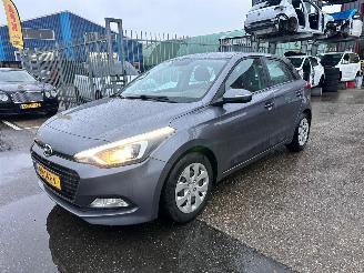 krockskadad bil auto Hyundai I-20 1.0 T-GDI 2017/9