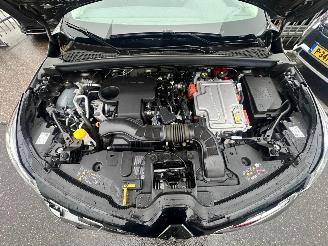 Renault Captur 1.6 E-TECH FULL HYBRID 145 TECHNO picture 16
