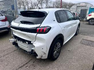 Peugeot e-208  picture 4