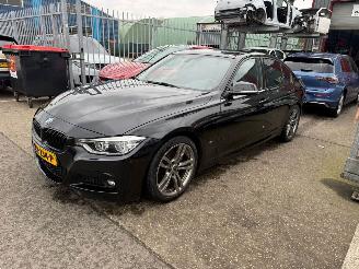 Schadeauto BMW 3-serie BMW 330e High Executive Automaat 2016/12