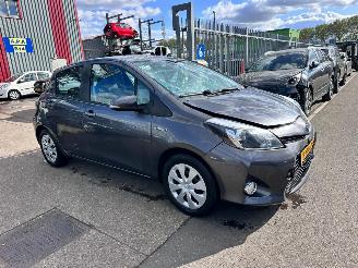 Toyota Yaris 1.5 FULL HYBRIDE picture 3