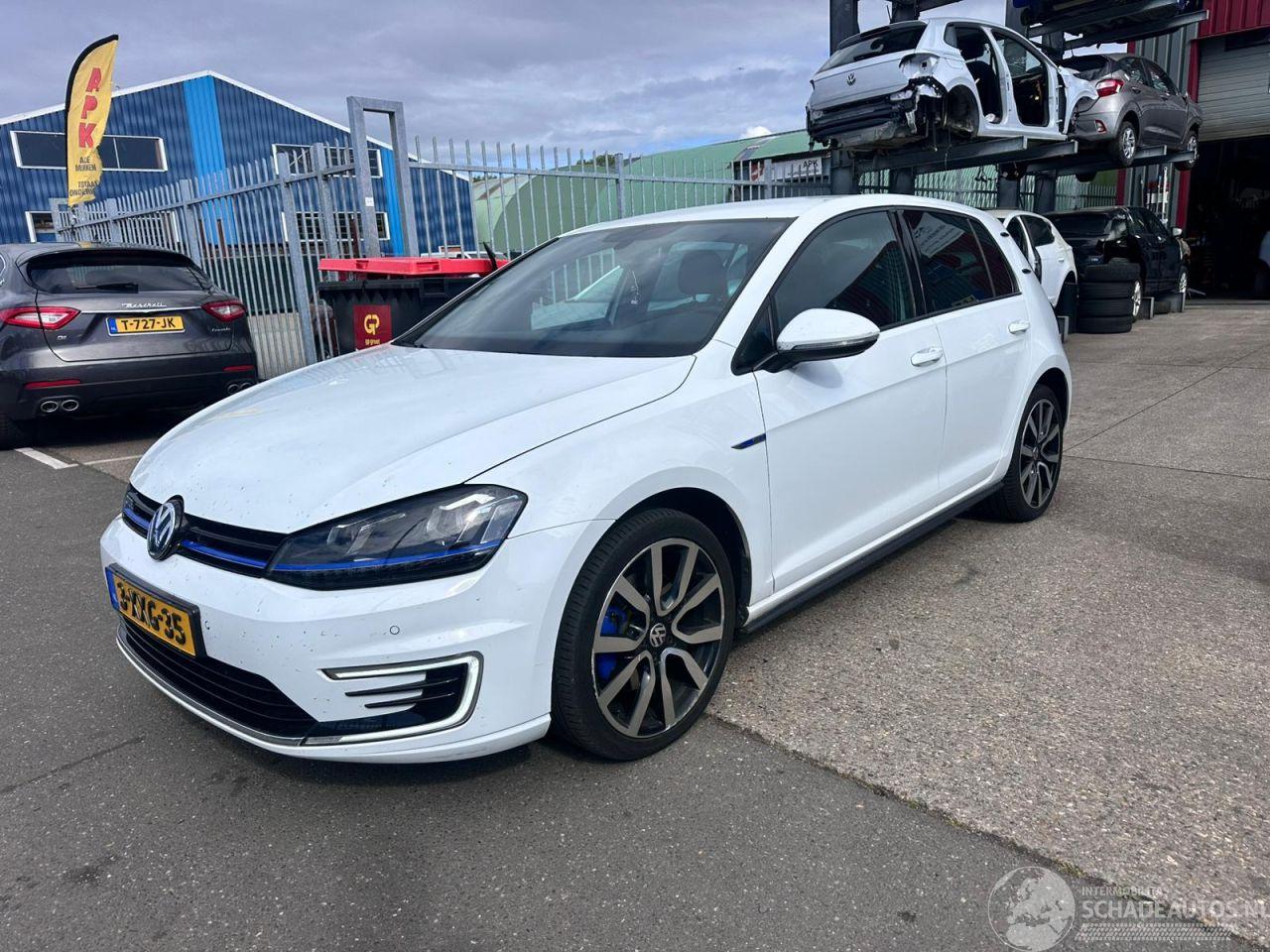 Volkswagen Golf 1.4 GTE / DSG / TSI /